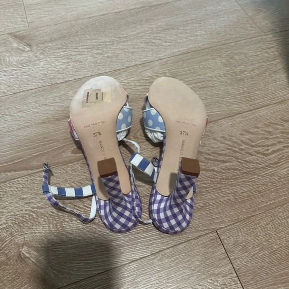 NWT Manolo Blahnik Gimgham Heels with Dust Bag